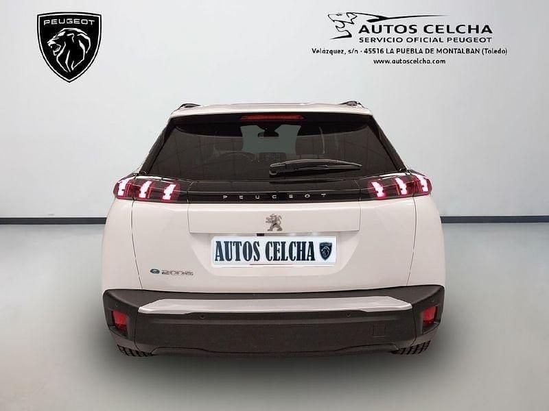 Usado Peugeot e-2008 Allure 100 kW (136 CV) 2023 Blanco SUV