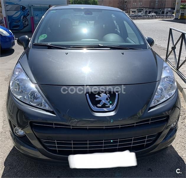 Gris / plata Usado 2012 Peugeot 207 Active Familiar | 6200 € (Un poco caro) - Imagen 1/2