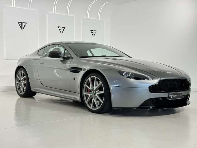 Usado Aston Martin Vantage 436 CV (320 kW) 2013 Gris Coupe