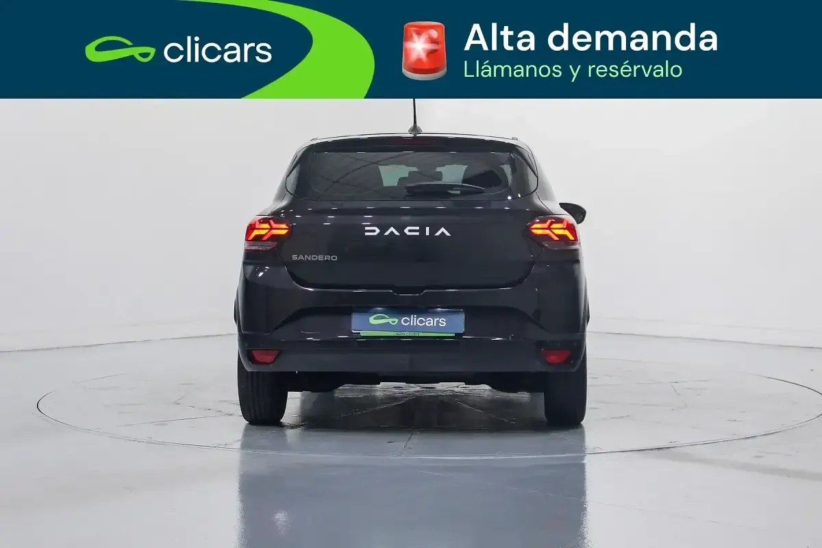 Usado Dacia Sandero Expression 100 CV (73 kW) 2023 Negro