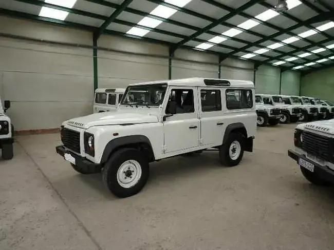 Usado Land Rover Defender 122 HP (89 kW) 2013 Branco SUV