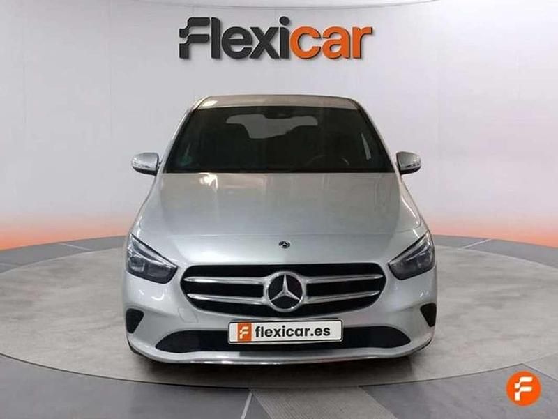 Usado Mercedes B180 116 CV (85 kW) 2019 Gris Monovolumen