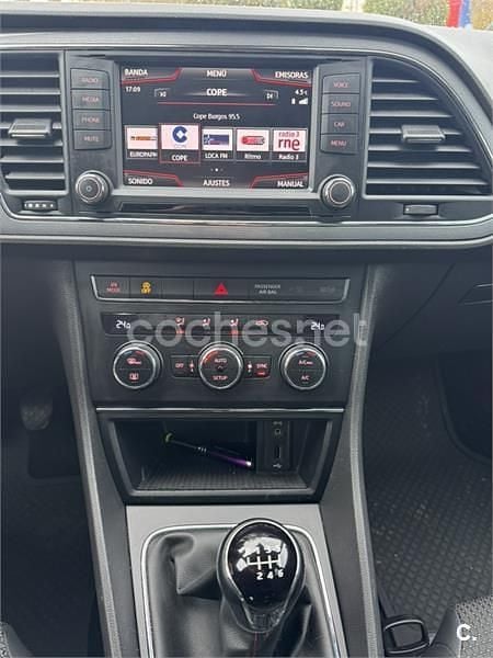 Usado Seat Leon FR 150 CV (110 kW) 2016 Rojo Berlina