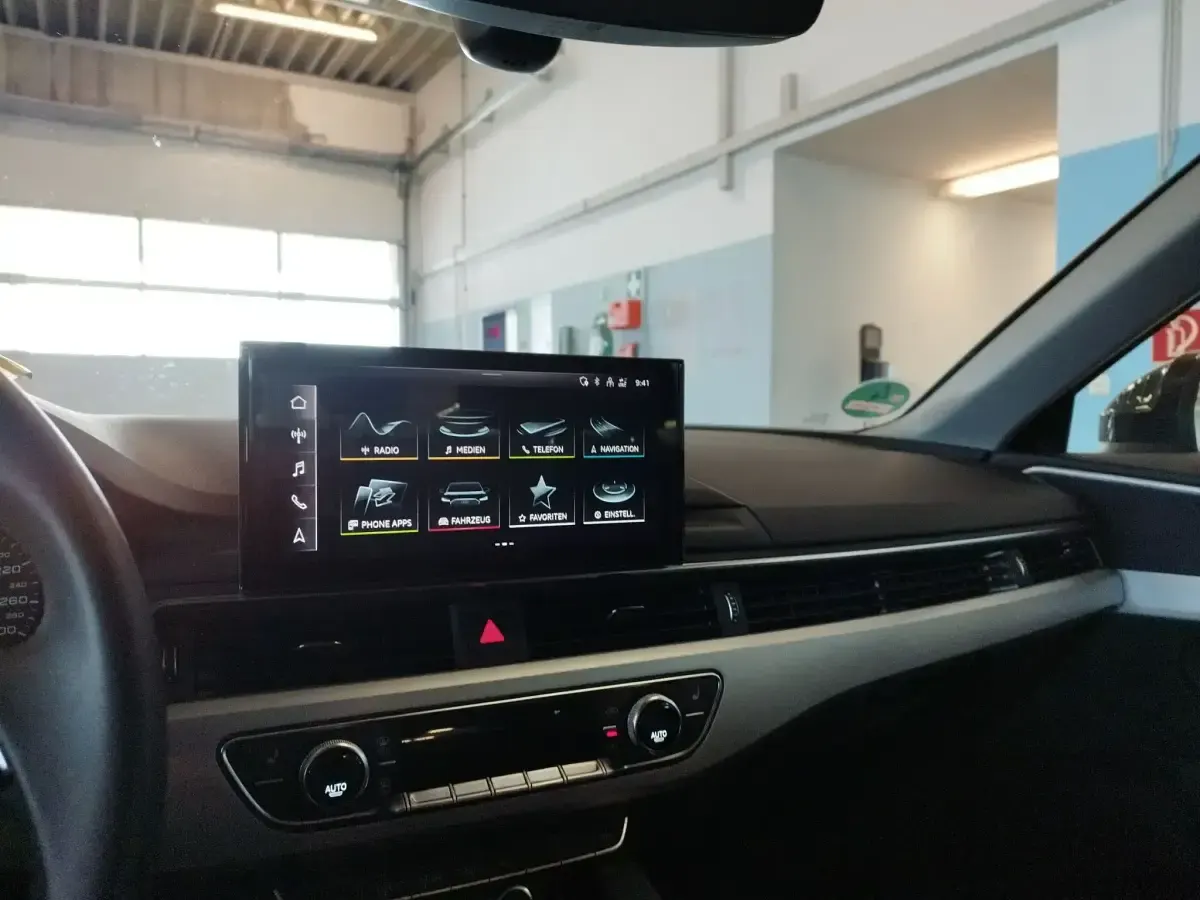 Usado Audi A4 Advanced Plus 150 CV (110 kW) 2024 Gris Familiar