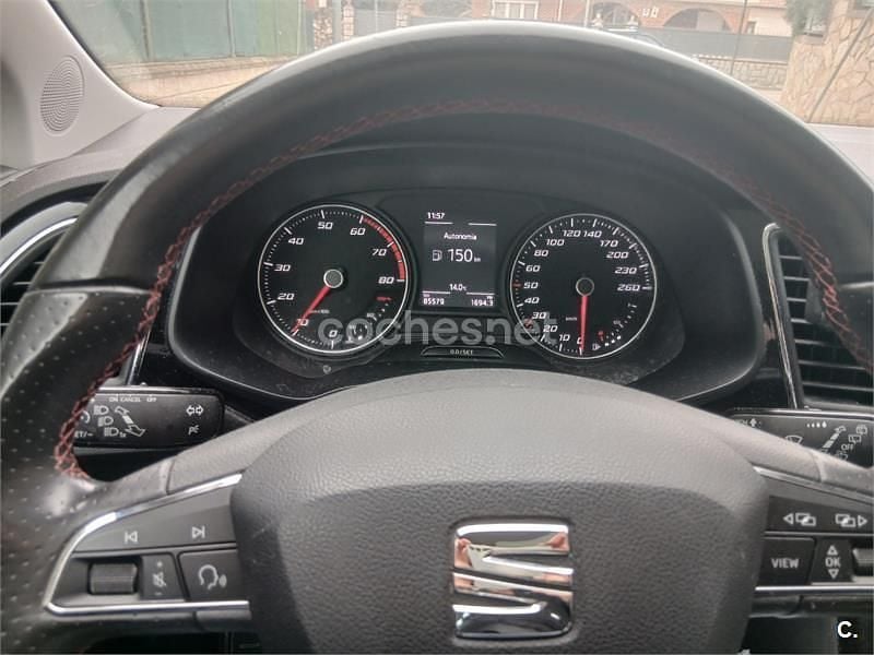 Usado Seat Leon FR 180 CV (132 kW) 2018 Rojo Berlina