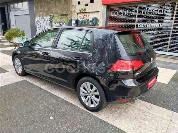 Usado VW Golf VII Advance 110 CV (80 kW) 2016 Negro Berlina