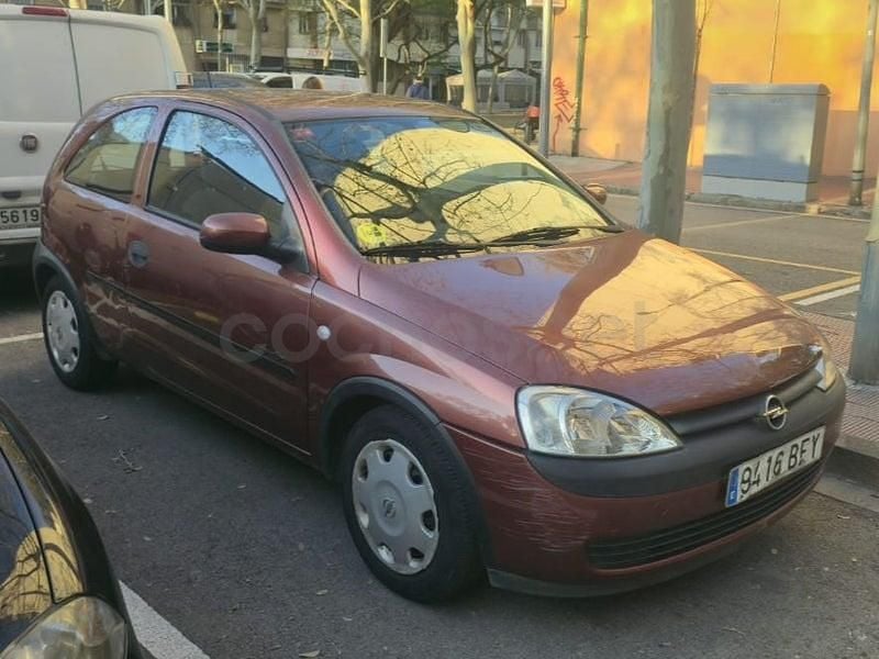 Usado Opel Corsa Club 75 CV (55 kW) 2001 Marrón Utilitario