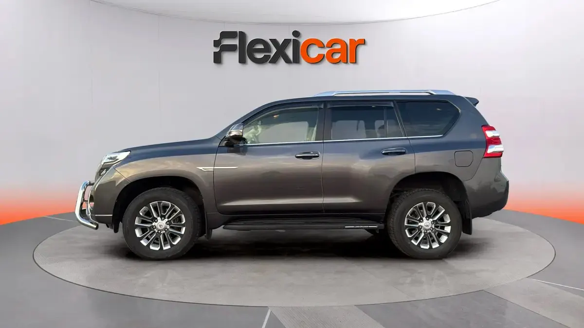 Używany Toyota Land Cruiser Limited 177 KM (130 kW) 2017 Szary SUV