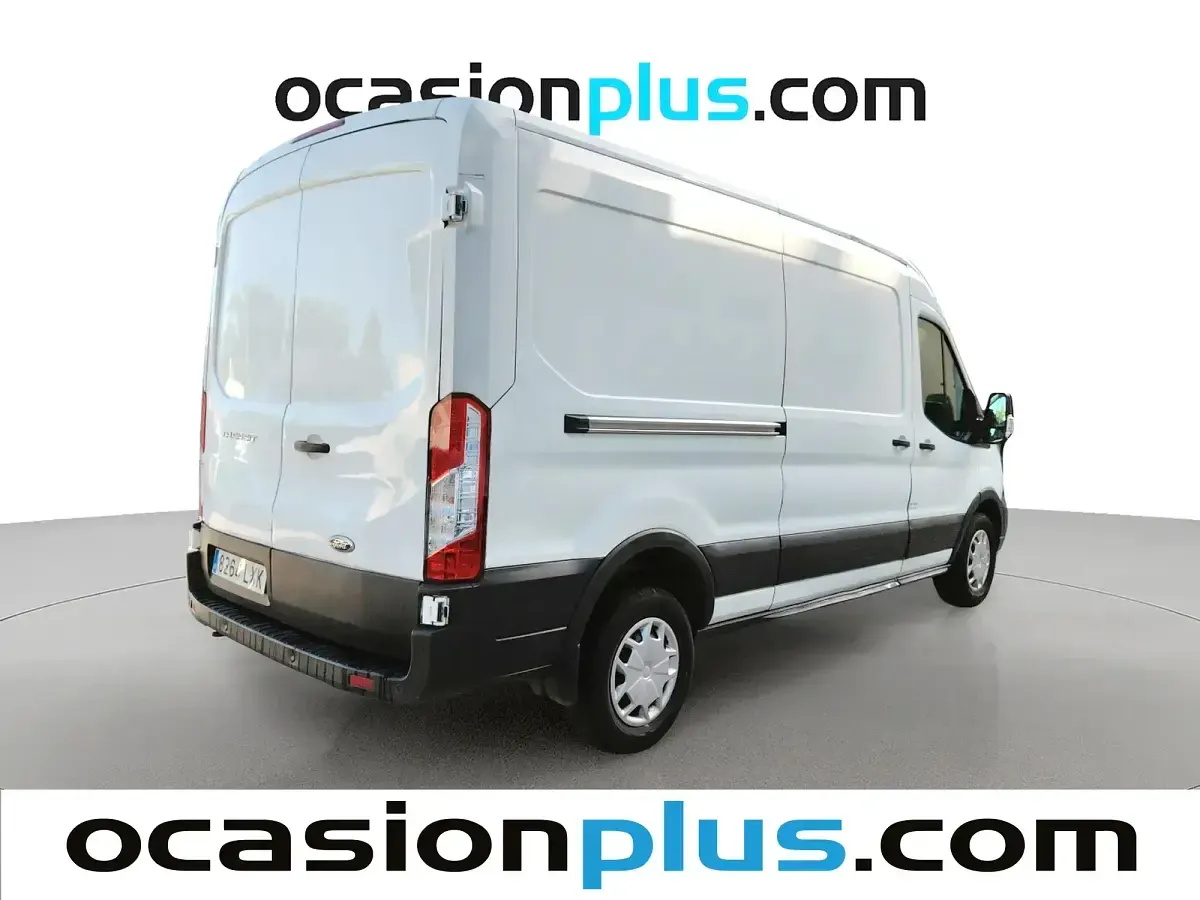 Usado Ford Transit Trend 130 CV (95 kW) 2022 Blanco Berlina