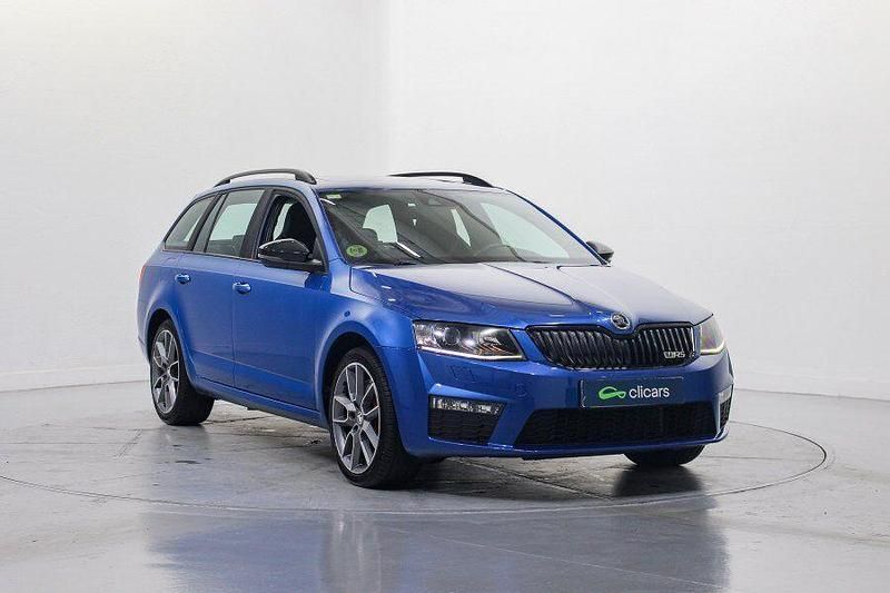 Usado Skoda Octavia RS 184 CV (135 kW) 2016 Azul Utilitario