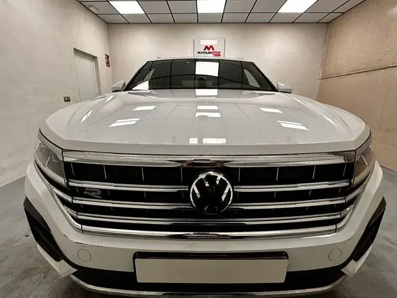 Usado VW Touareg 286 CV (210 kW) 2022 Blanco SUV