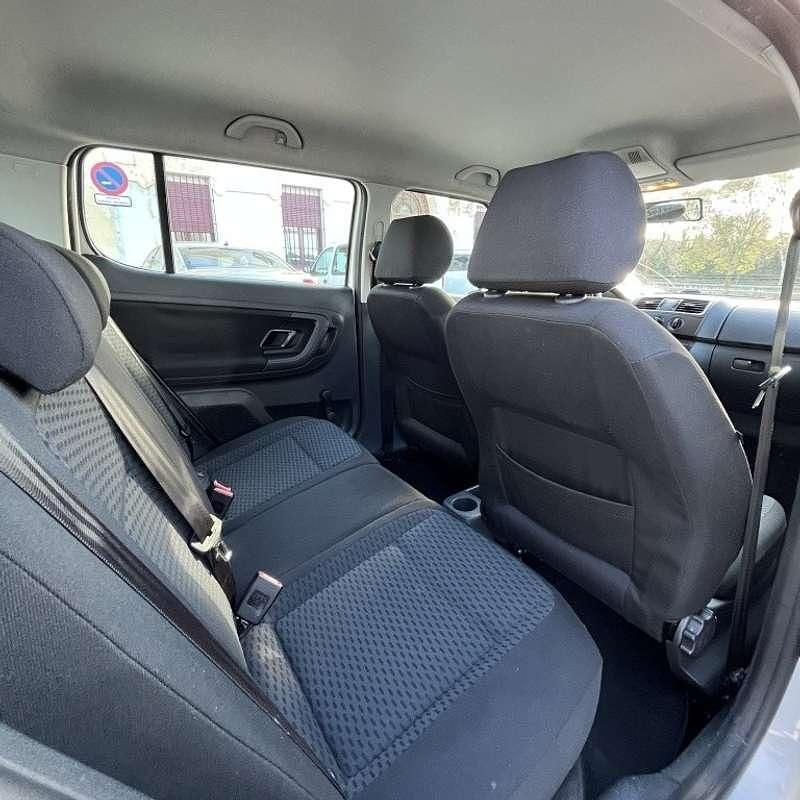 Usado Skoda Fabia Ambition 90 HP (66 kW) 2011 Branco Citadino