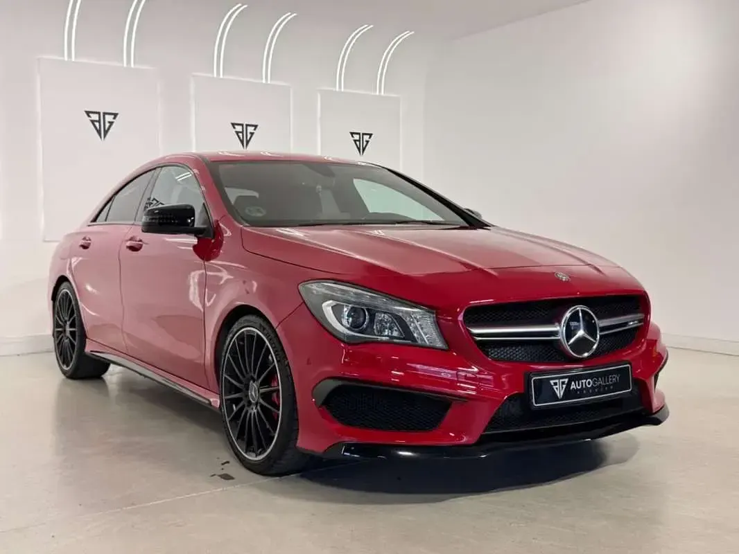 Usado Mercedes CLA45 AMG AMG 360 CV (264 kW) 2015 Rojo Coupe
