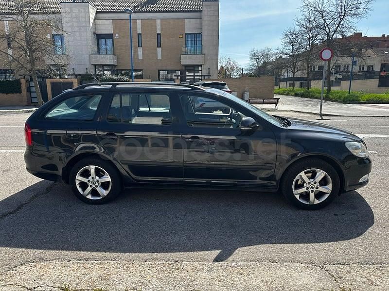 Usado Skoda Octavia Ambition 105 CV (77 kW) 2013 Negro Familiar