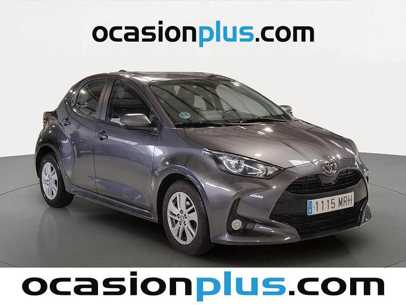 Usado Toyota Yaris Edition 125 CV (91 kW) 2024 Gris Utilitario