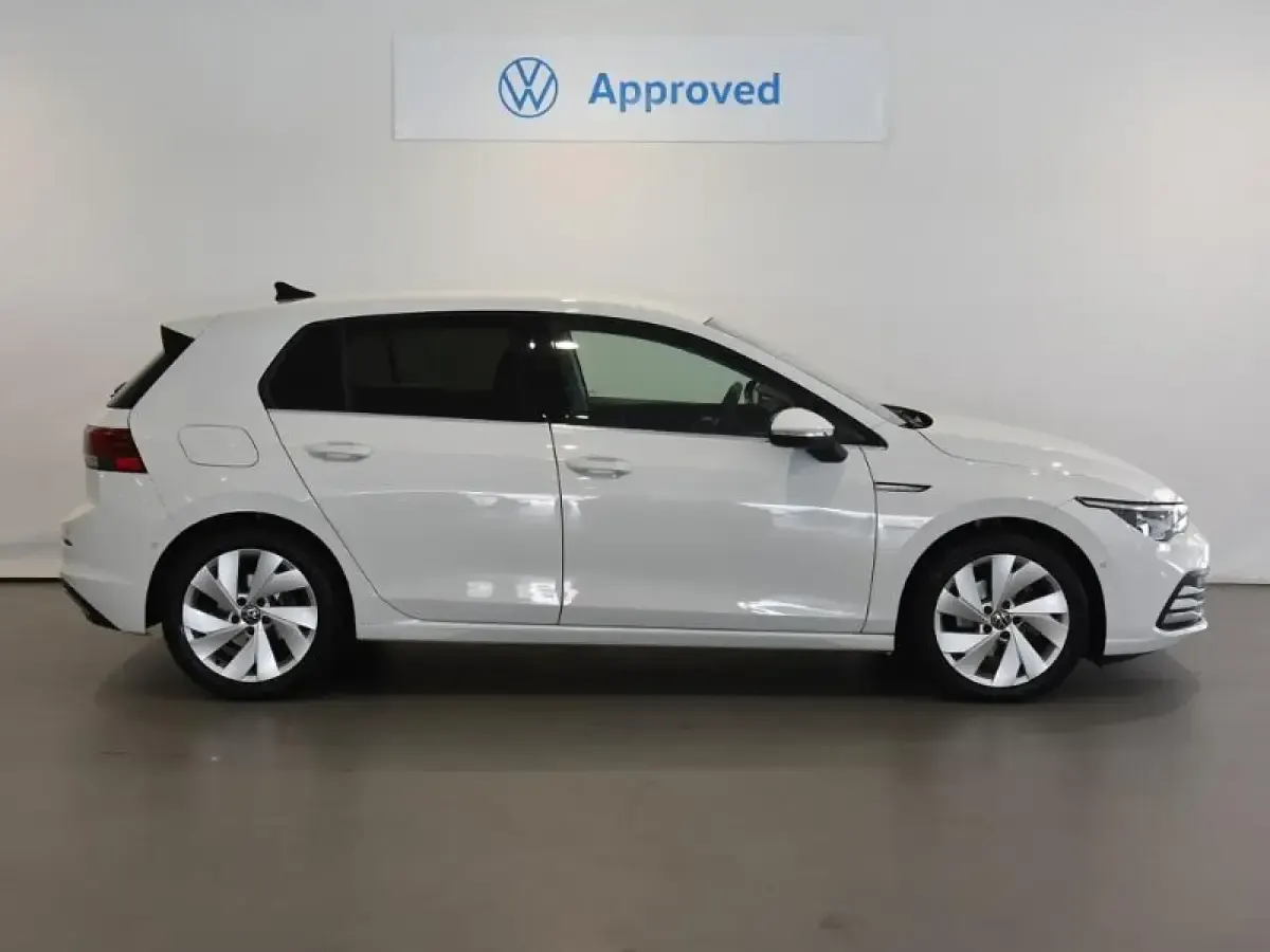 Usado VW Golf VII Style 150 CV (110 kW) 2021 Blanco Utilitario