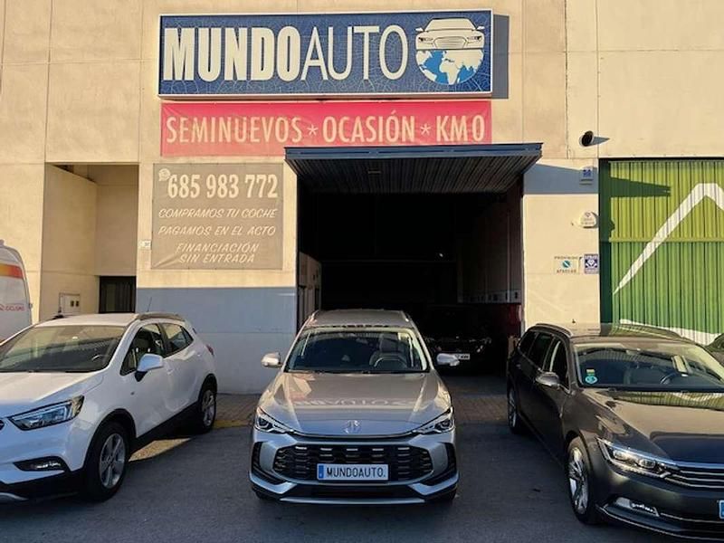 Gris Nuevo 2025 MG ZS Comfort Berlina | 24.990 € (Caro) - Imagen 1/4