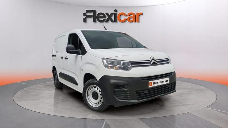 Usado Citroën Berlingo Live 103 CV (75 kW) 2020 Blanco Monovolumen