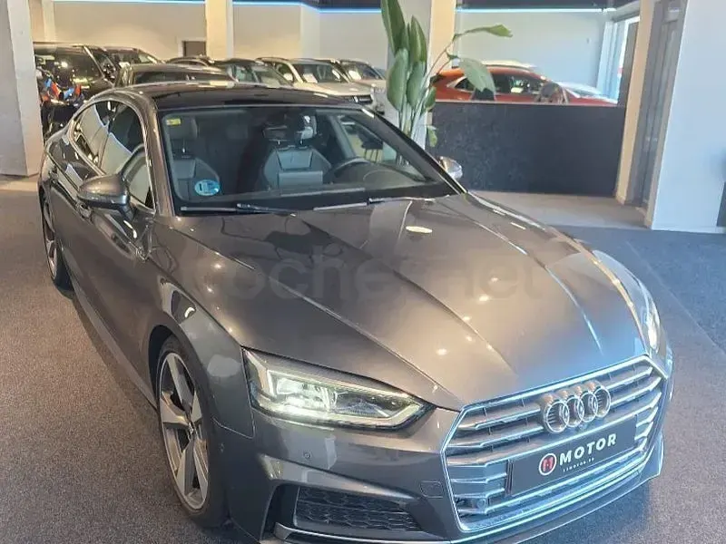 Usado Audi A5 Sportback S-Line 190 CV (139 kW) 2019 Gris / plata Utilitario