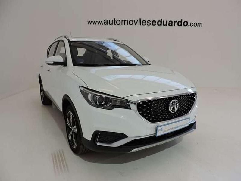 Usado MG ZS Luxury 105 kW (143 CV) 2021 Blanco Berlina
