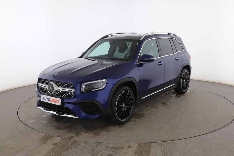 Azul Usado 2021 Mercedes GLB220 AMG line SUV | 42.199 € (Buen precio) - Imagen 1/3