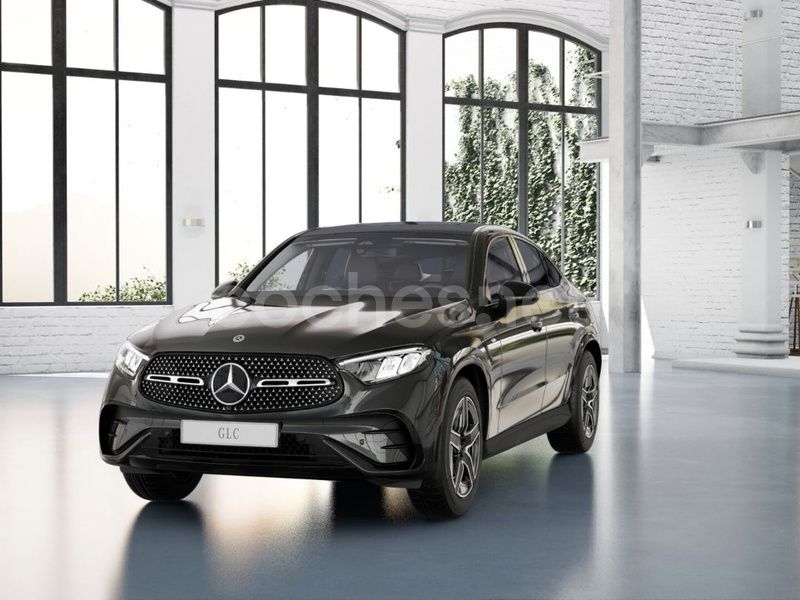 Gris / plata Nuevo 2025 Mercedes GLC300e Coupe | 78.900 € - Imagen 1/4