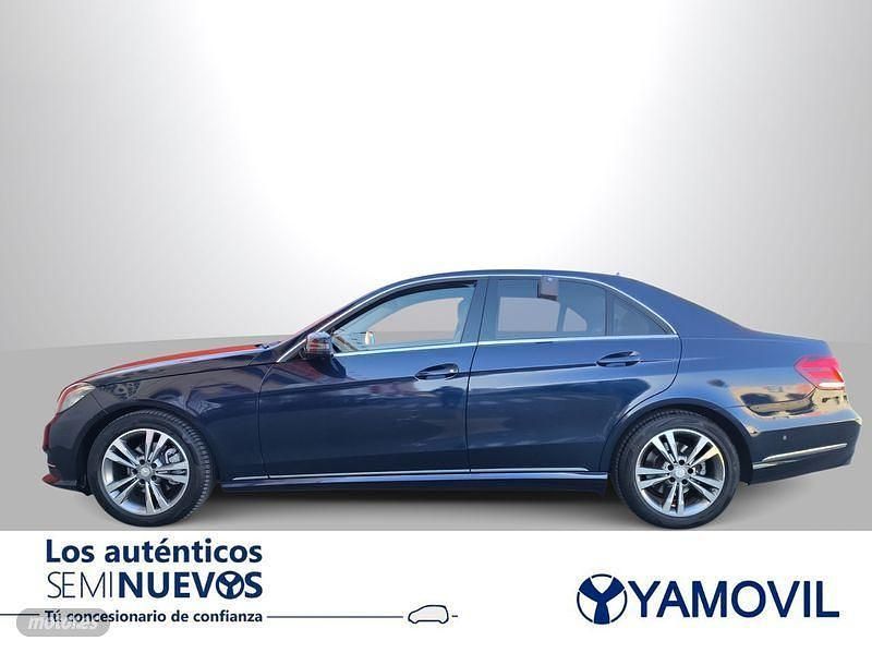 Usado Mercedes E220 Avantgarde 170 CV (125 kW) 2016 Azul Berlina