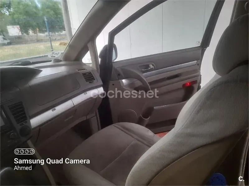 Usado SsangYong Rodius 165 CV (121 kW) 2010 Negro Monovolumen