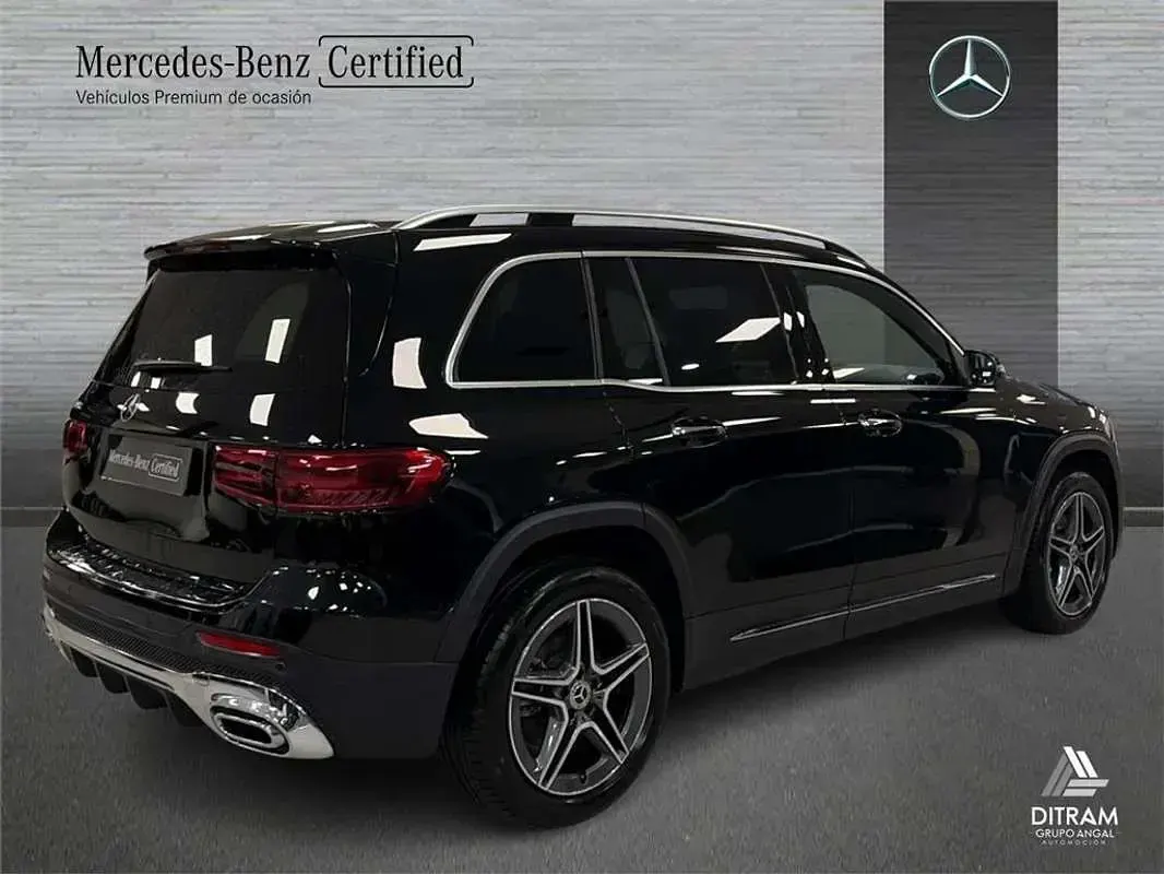 Usado Mercedes GLB200 150 CV (110 kW) 2025 SUV