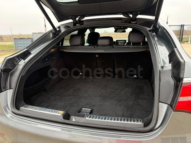 Usado Mercedes GLC250 204 CV (150 kW) 2018 Gris / plata Coupe