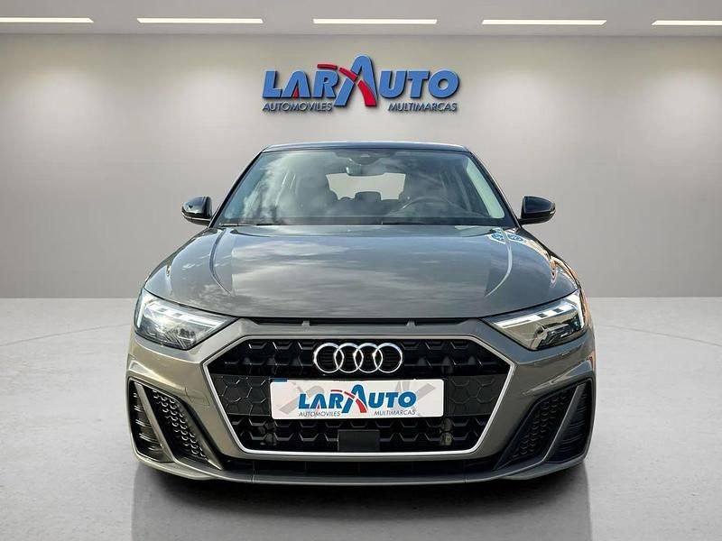 Usado Audi A1 Sportback S-Line 95 CV (69 kW) 2020 Gris nardo Utilitario