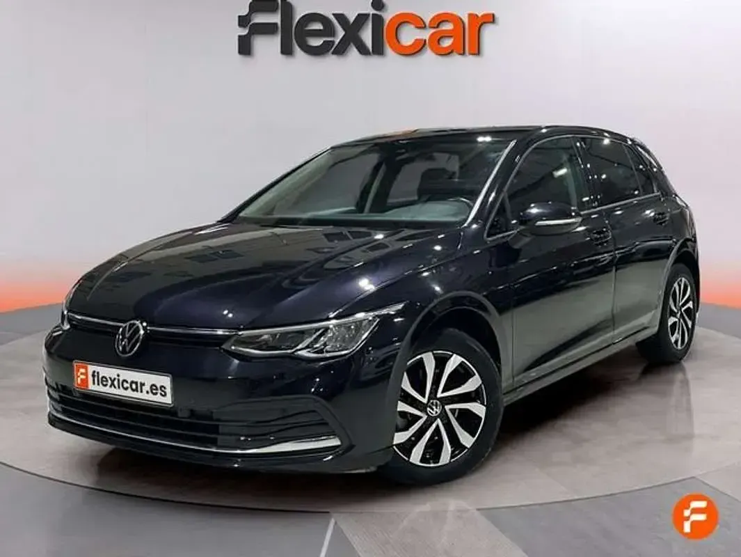 Usado VW Golf VIII 116 CV (85 kW) 2021 Negro Utilitario