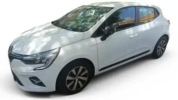 Usado Peugeot 208 Active 100 CV (73 kW) 2023 Blanco Utilitario
