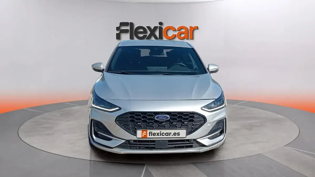 Usado Ford Focus ST-Line 155 CV (114 kW) 2023 Gris Berlina