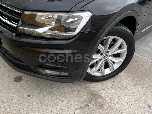 Usado VW Tiguan Sportline 190 CV (139 kW) 2019 Negro SUV