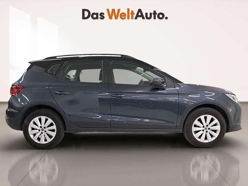 Usado Seat Arona Style 110 CV (80 kW) 2023 Gris SUV