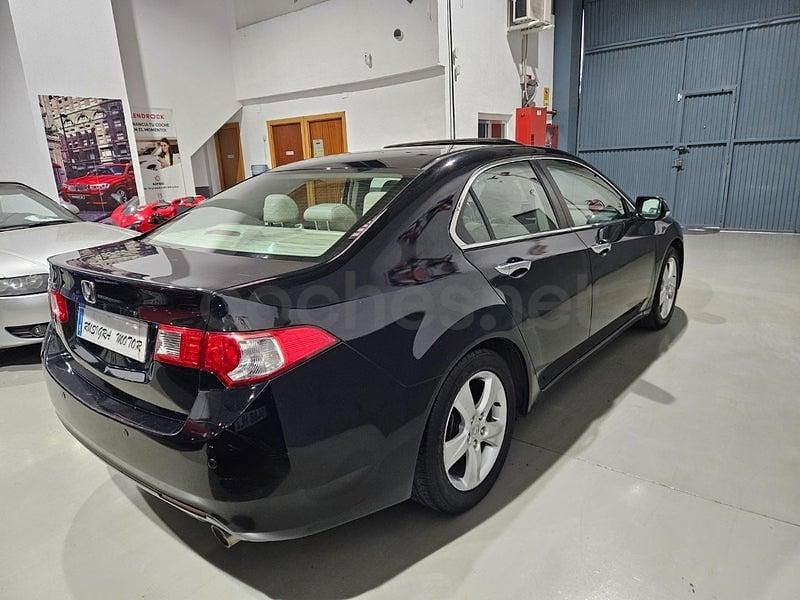 Usado Honda Accord Executive 156 CV (114 kW) 2010 Negro Berlina