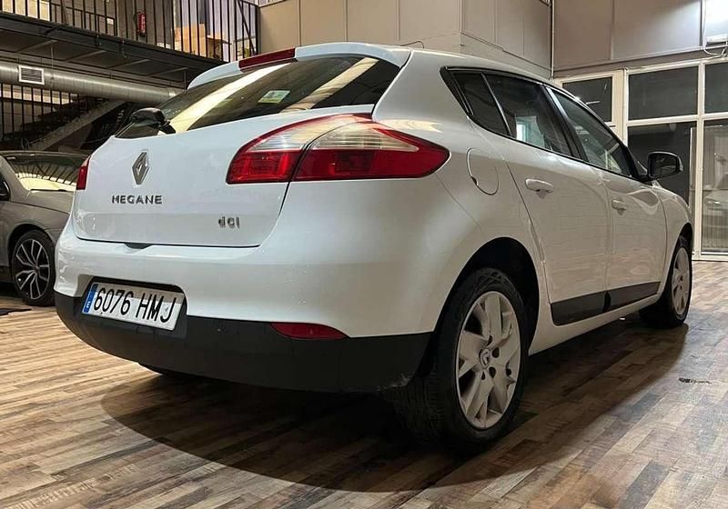 Usado Renault Mégane III Dynamique 116 CV (85 kW) 2012 Blanco Utilitario