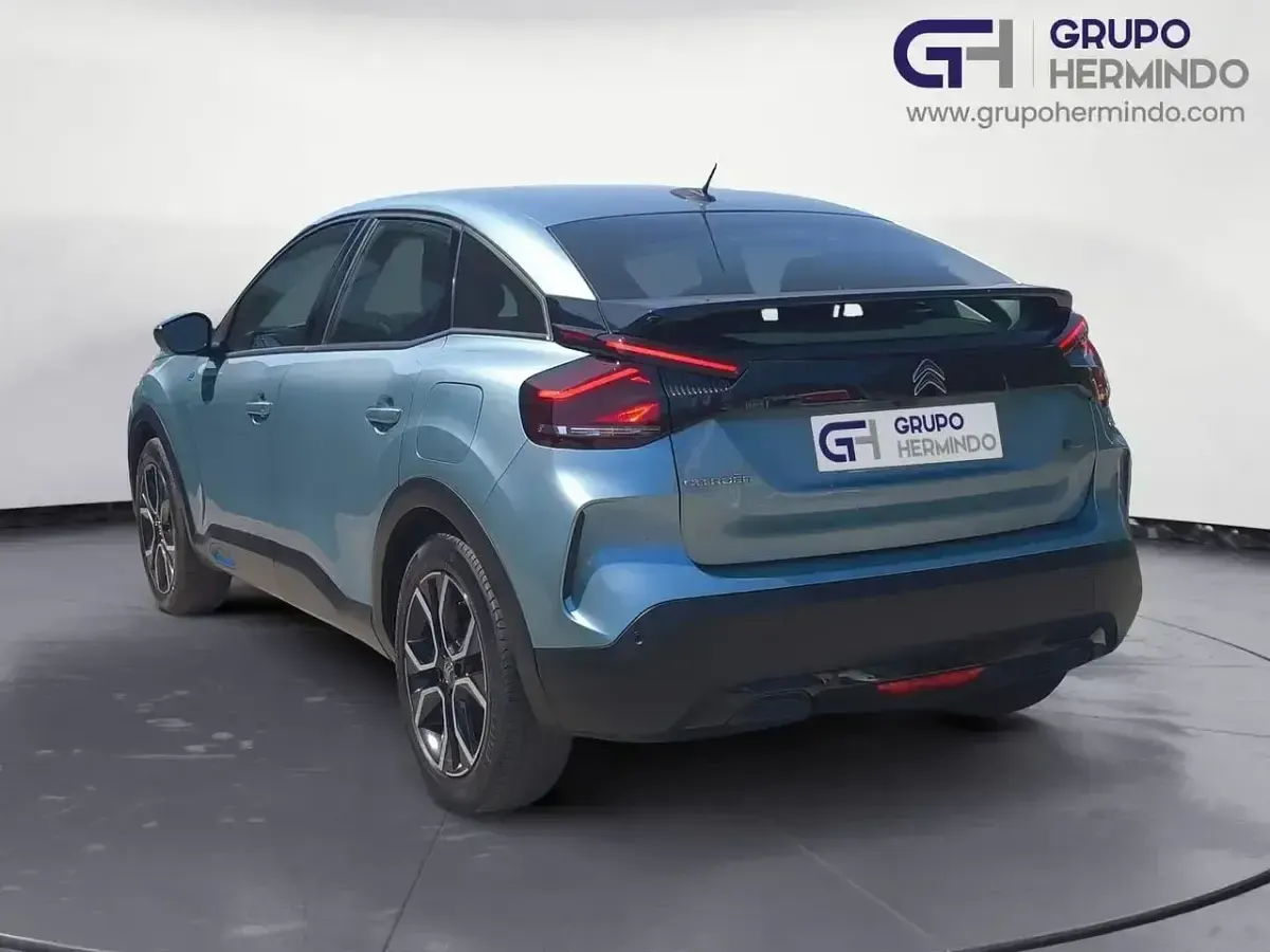 Usado Citroën e-C4 Feel 100 kW (136 CV) 2022 Verde