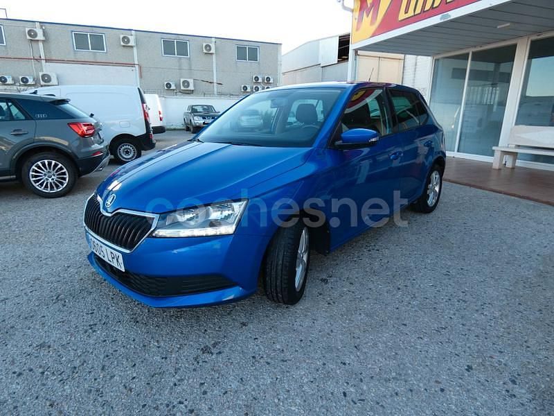 Usado Skoda Fabia Ambition 95 CV (69 kW) 2021 Azul Utilitario