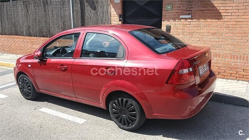Usado Chevrolet Aveo LT 94 CV (69 kW) 2009 Granate Berlina