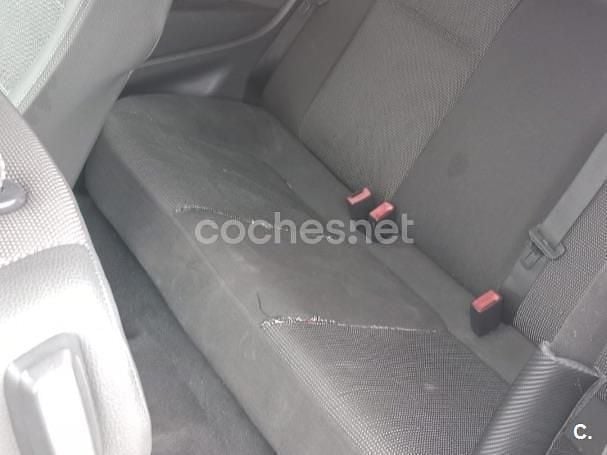 Usado Opel Astra GTC Sport 105 CV (77 kW) 2005 Negro Berlina