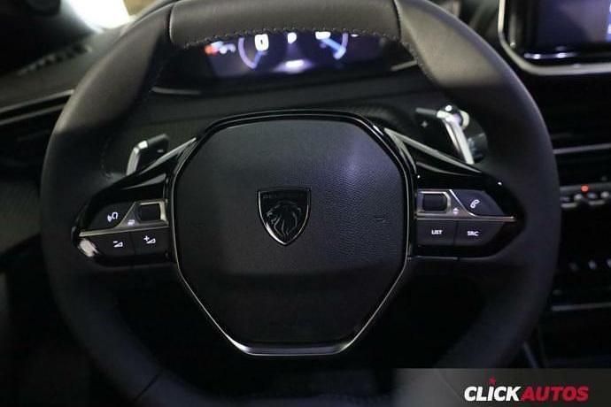 Usado Peugeot 2008 Allure 130 CV (95 kW) 2023 SUV