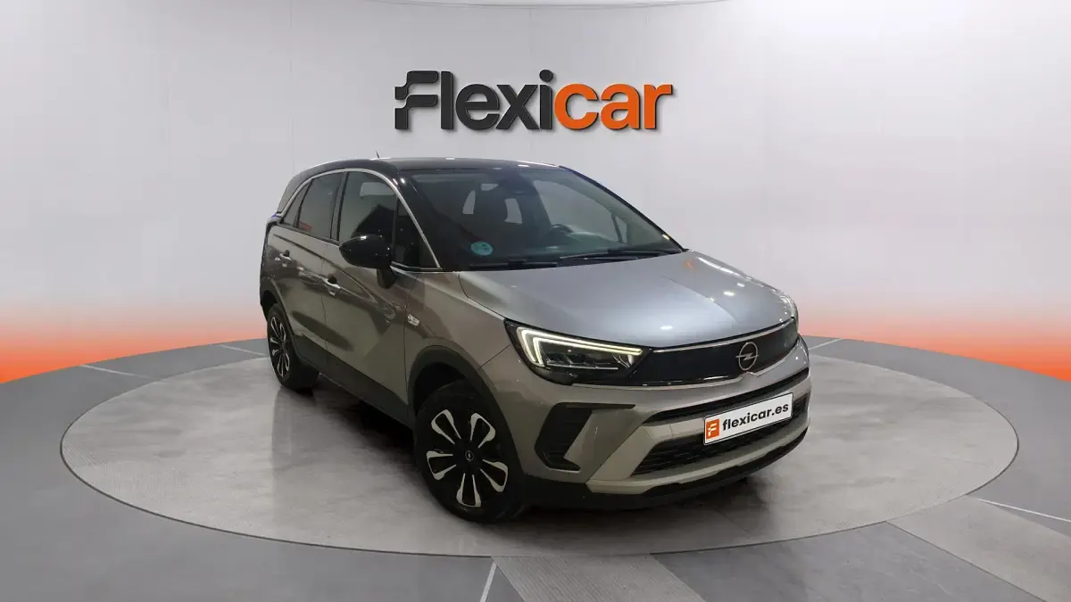 Usado Opel Crossland Elegance 110 CV (80 kW) 2024 SUV