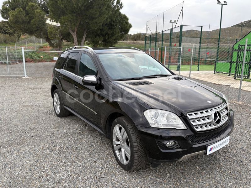 Usado Mercedes ML350 211 CV (155 kW) 2010 Negro SUV