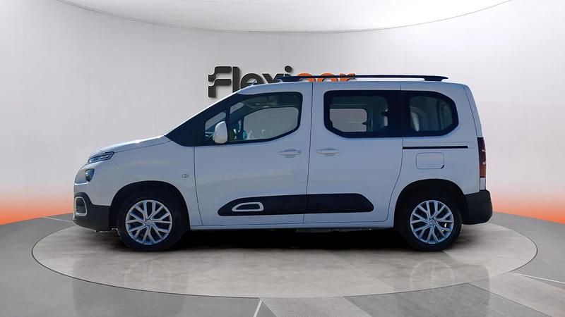 Usado Citroën Berlingo Feel 131 CV (96 kW) 2020 Blanco Monovolumen