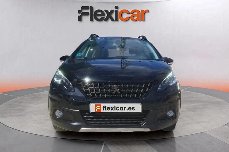 Usado Peugeot 2008 GT-line 131 CV (96 kW) 2019 Negro SUV