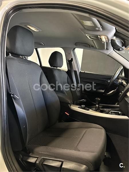 Usado BMW 116 Sport Line 116 CV (85 kW) 2015 Blanco Utilitario