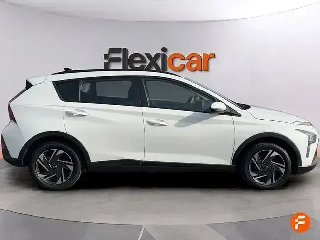Usado Hyundai Bayon 84 CV (61 kW) 2023 Blanco SUV