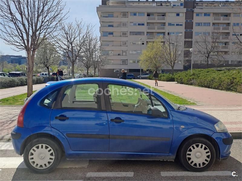 Usado Citroën C3 75 CV (55 kW) 2004 Azul Berlina